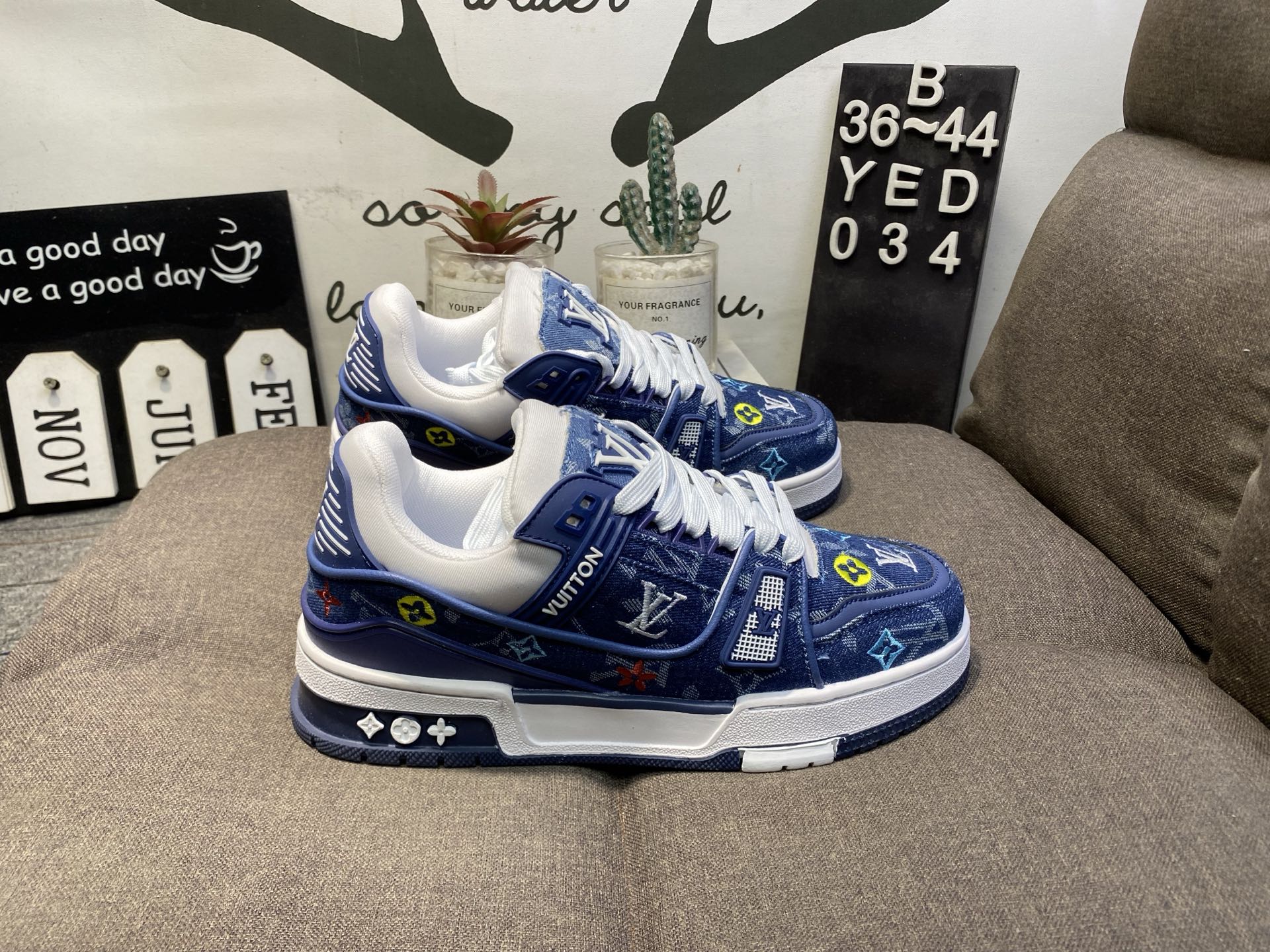 🈴120💰 全新LV路易威登 LV ARCH LIGHT SNEAKER 休闲运动文化百搭篮球板鞋 YED034