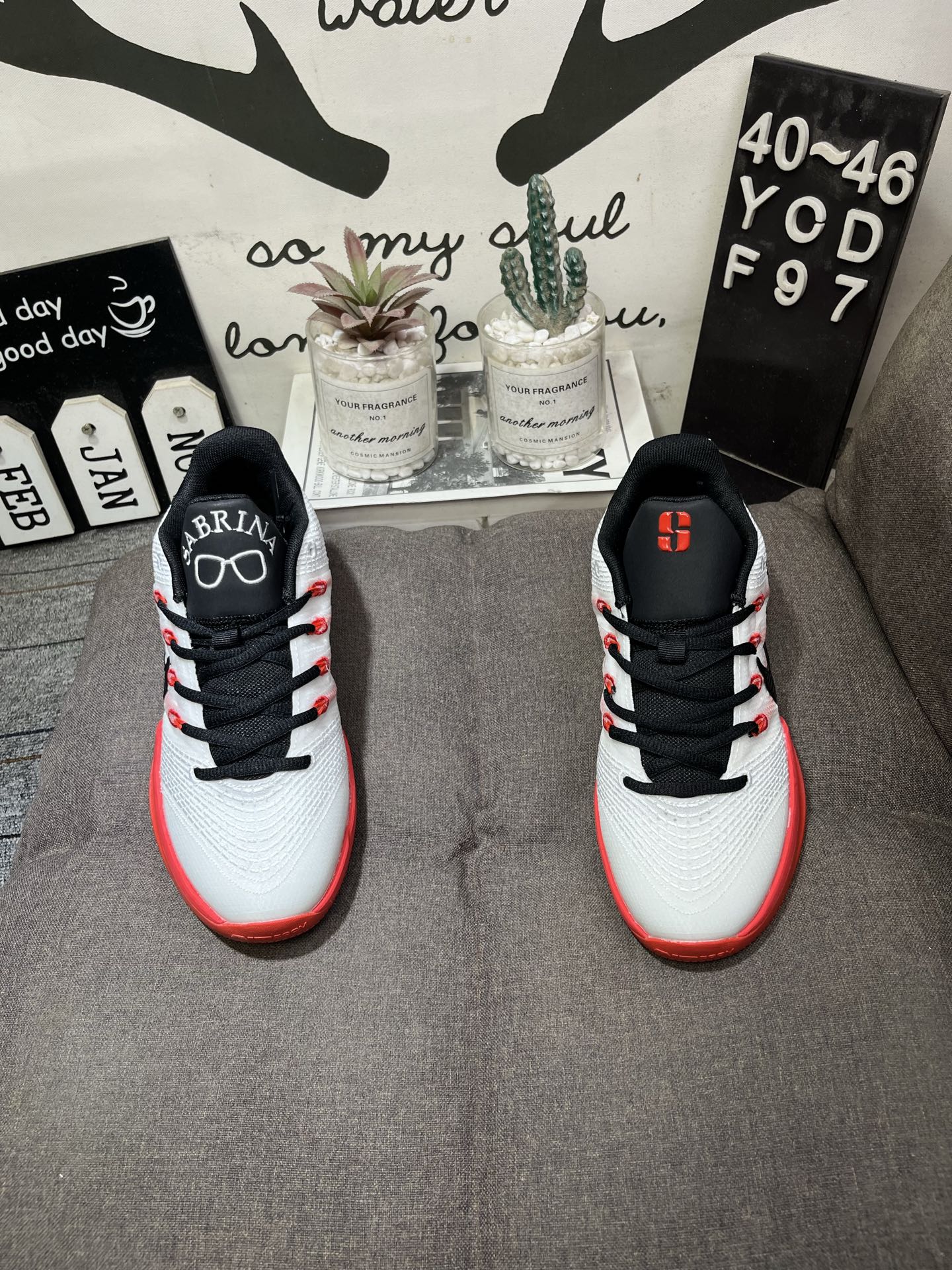 Alternative view of Sneakers 13448