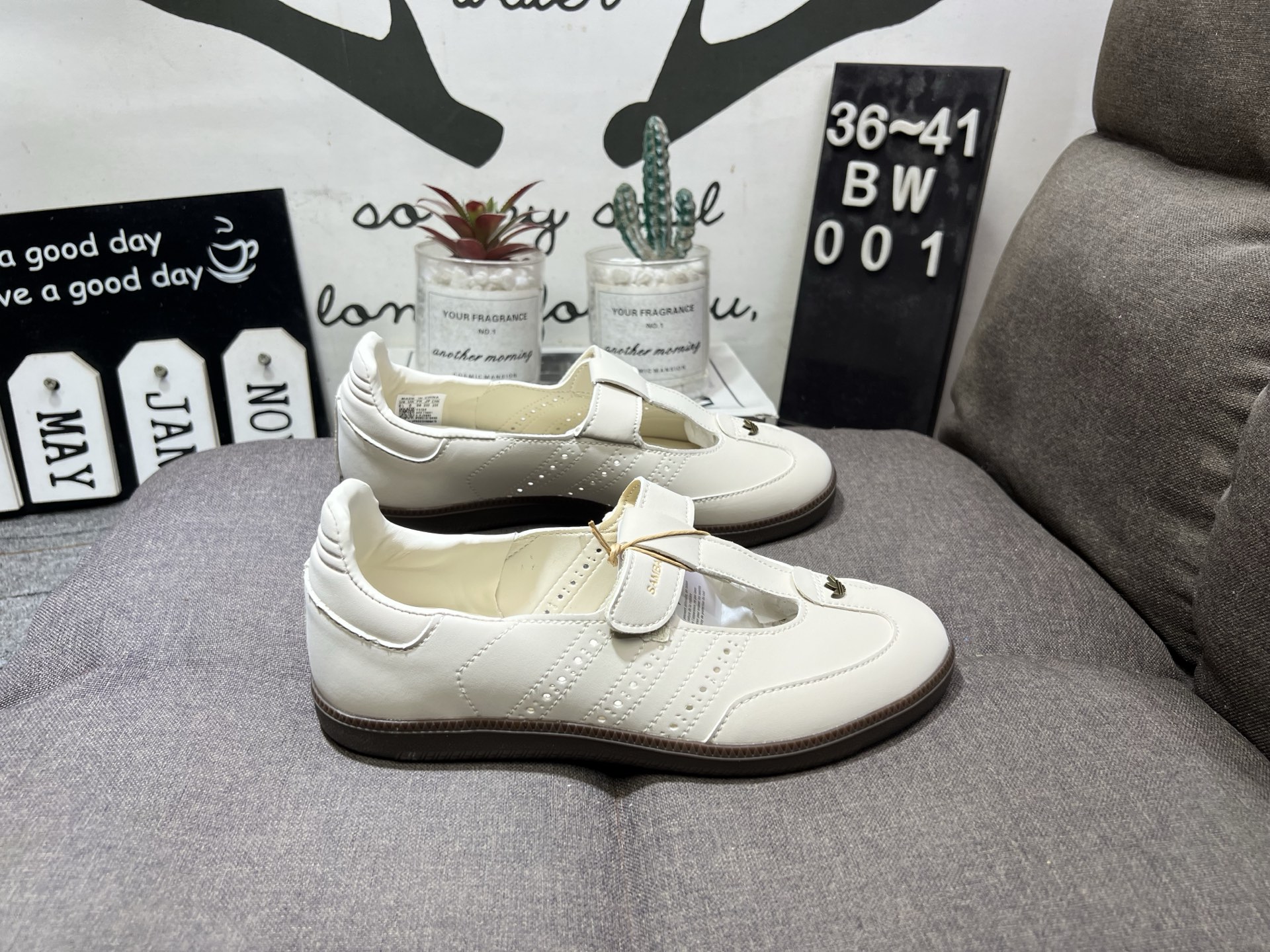 adidas阿迪达斯SAMBA JANE W运动休闲小白鞋BW001
