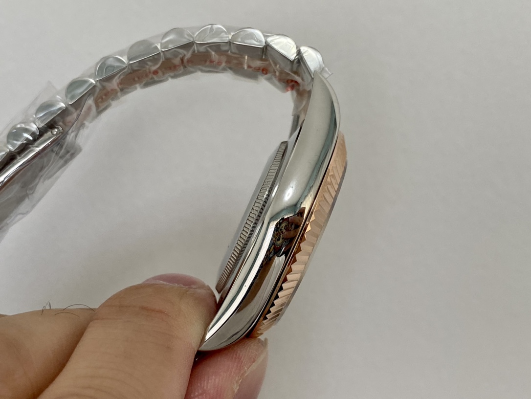 SK厂 劳力士Rolex 双历 星期日志型シリーズ 40mm - 高品質自動機械腕時計