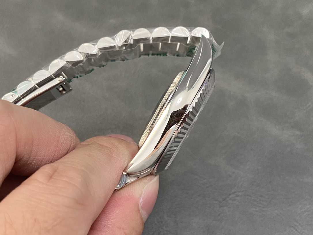 SK厂 劳力士Rolex 双历 星期日志型 40mm 男性用腕時計