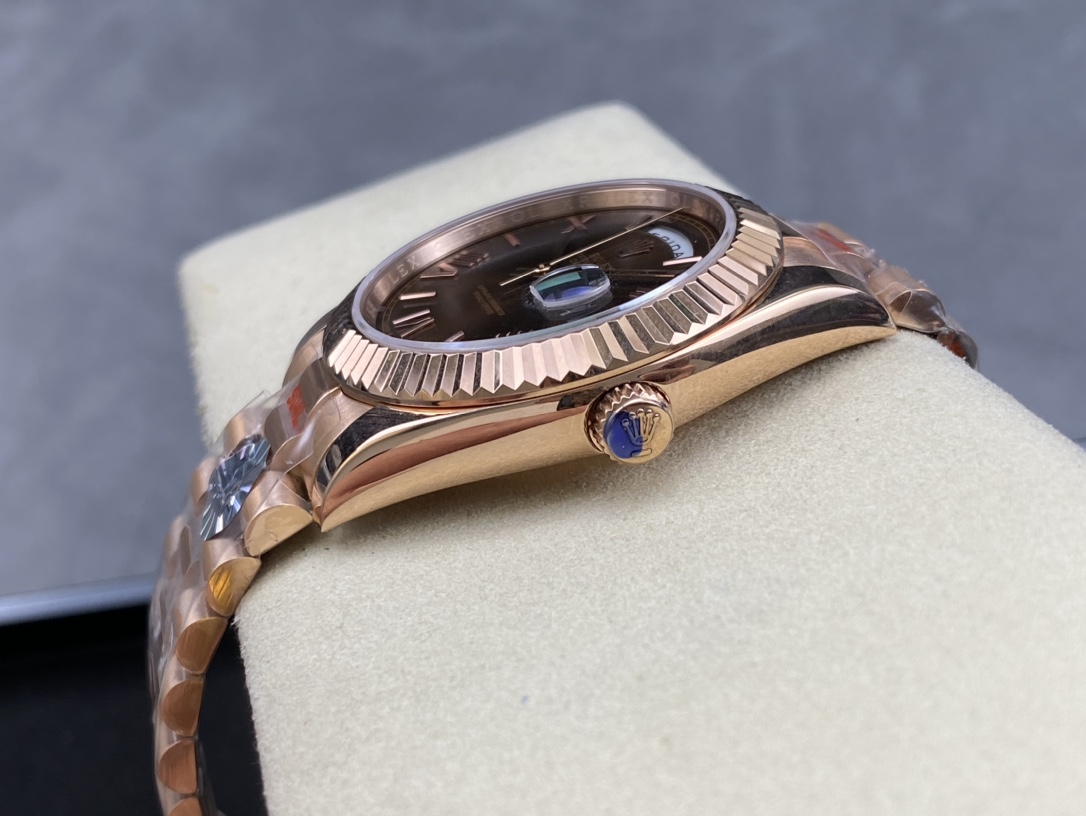 SK厂 劳力士Rolex 双历 星期日志型系列 40mmの高品質腕時計