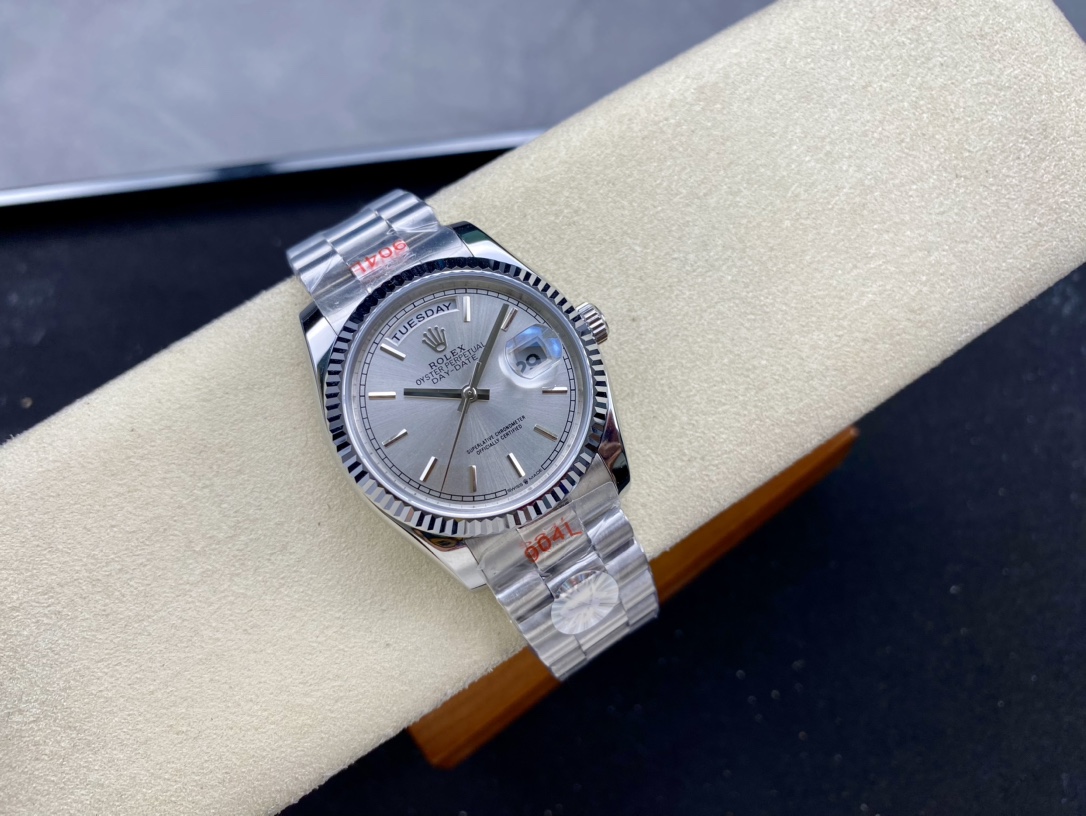 SK厂 劳力士Rolex 双历 星期日志型 36mm 自動巻き機械腕時計