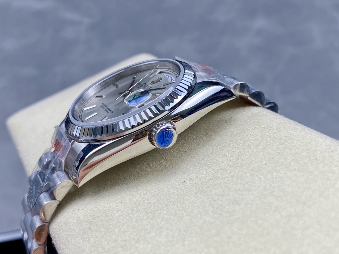 SK厂 劳力士Rolex 双历 星期日志型 36mm 自動巻き機械腕時計