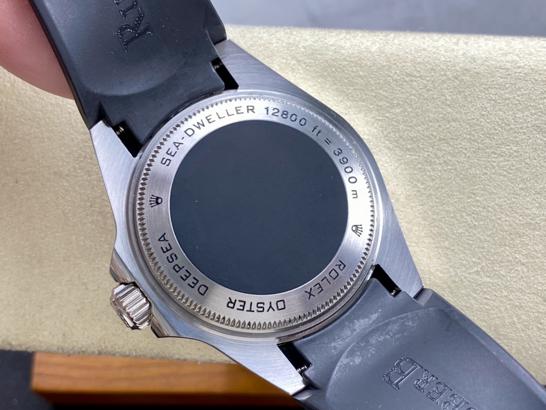 SK 労力士SEA海使鬼王 44mm 深潜型腕表 - 高透過防刮ブルーサファイアガラス