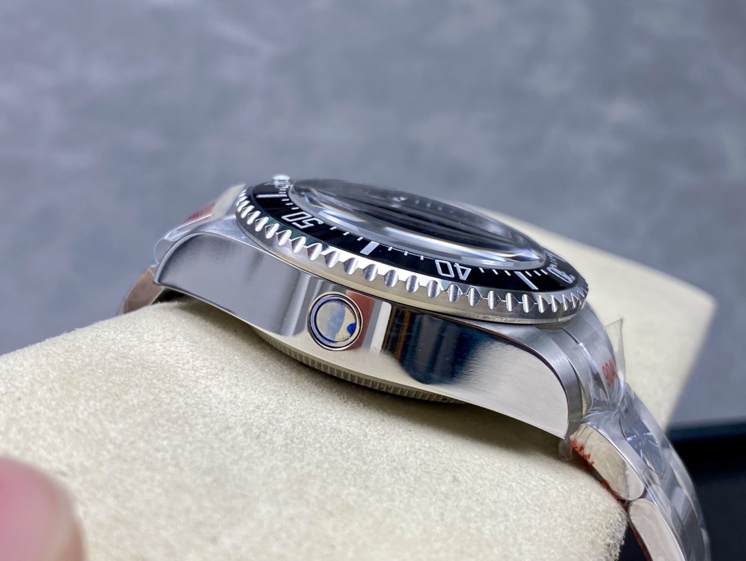 SK 劳力士SEA海使鬼王 44mm深潜型腕表 - 高透過防刮ブルーサファイアガラス