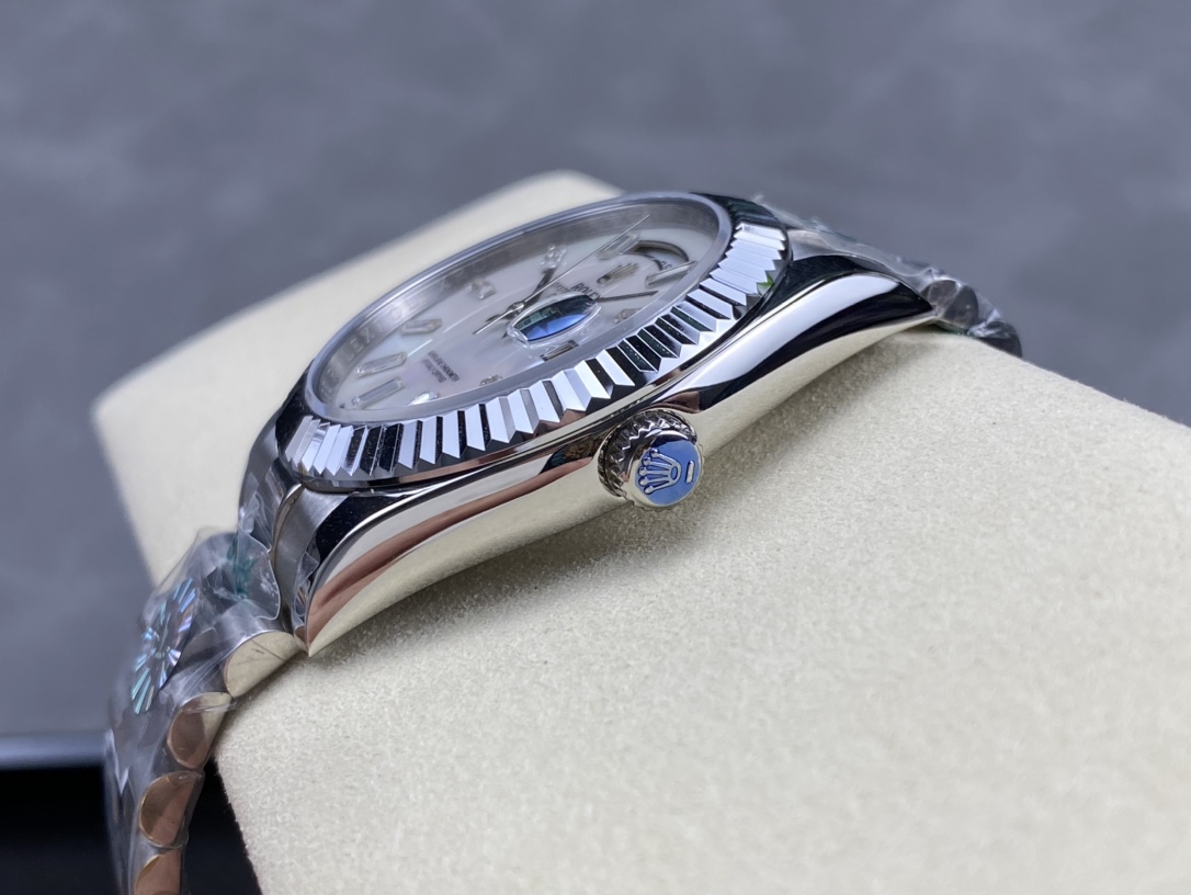 SK厂 劳力士Rolex 双历 星期日志型 40mm - 高品質メンズ腕時計