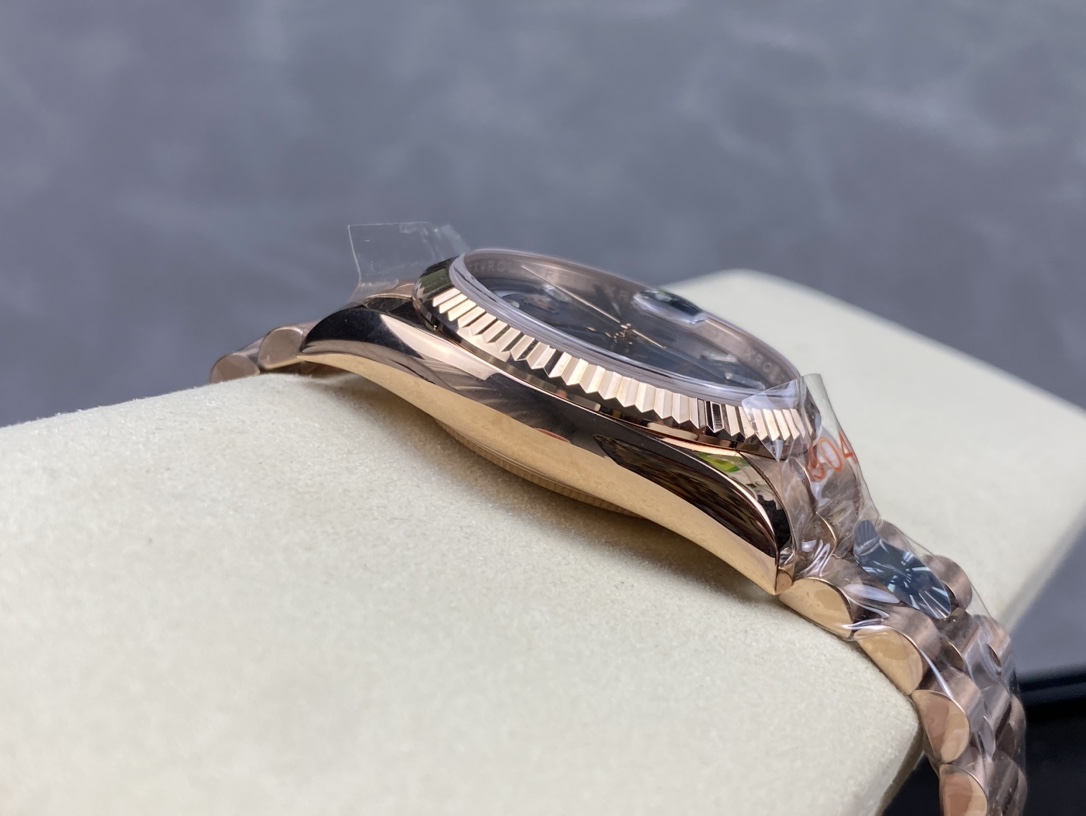 SK厂 劳力士Rolex 双历 星期日志型シリーズ 36mm - 高品質自動巻き腕時計