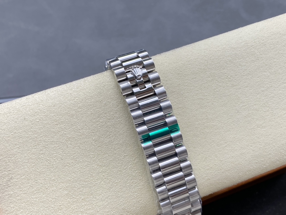 SK厂 劳力士Rolex 钻刻双历 星期日志型系列 40mm