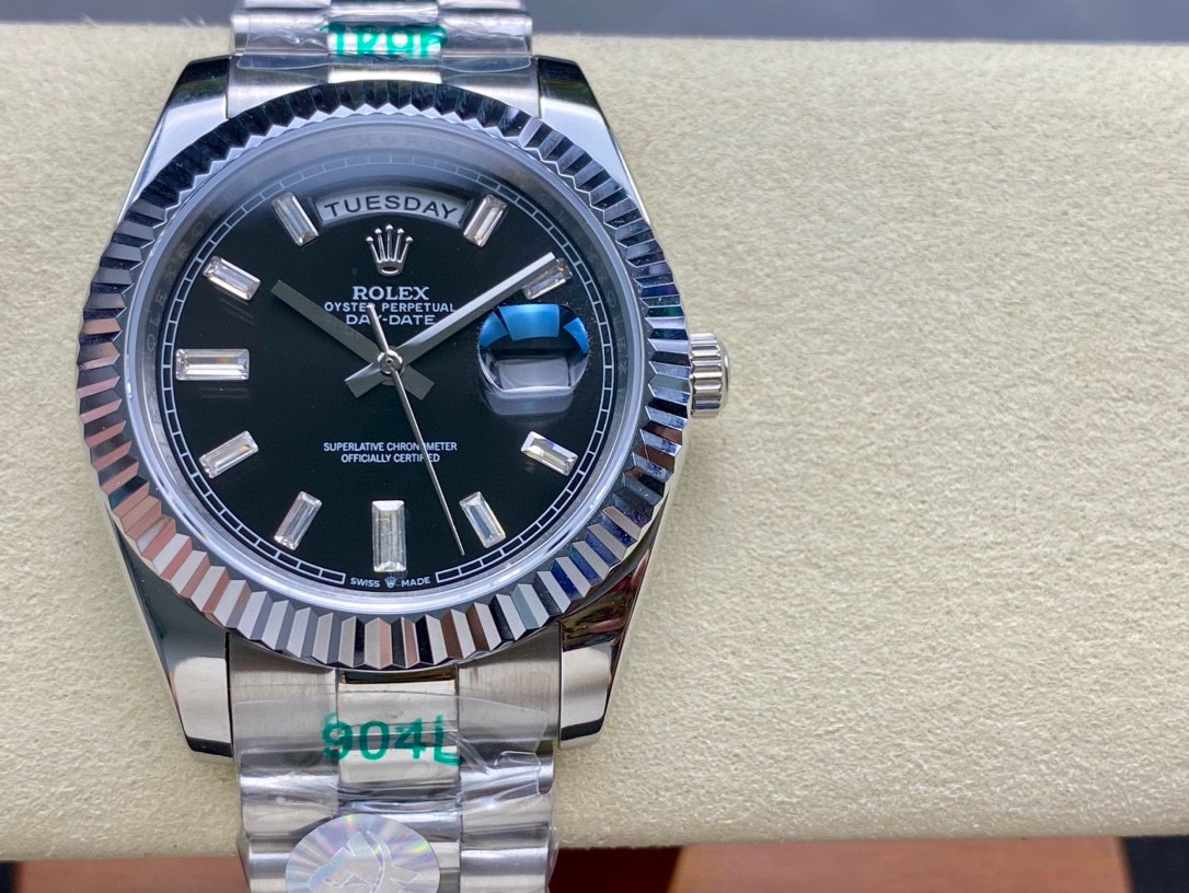 高級腕時計 40mm星期日志 双历 全钻刻度