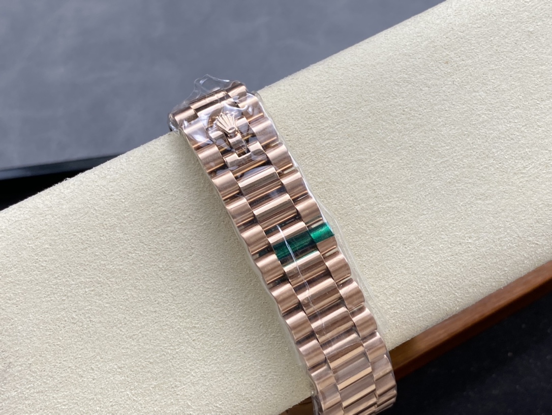 SK厂 劳力士Rolex 双历 星期日志型 40mm 自動巻き腕時計