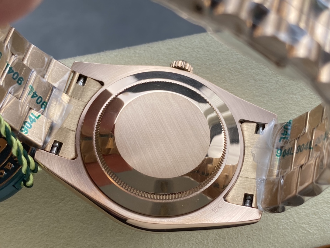 SK厂 劳力士Rolex 双历 星期日志型 40mm 自動巻き腕時計