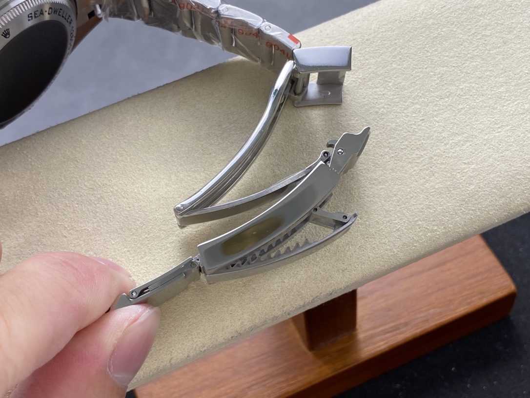 SK 労力士SEA海使鬼王 44mm 大サイズ男表 防刮ブルーサファイアガラス