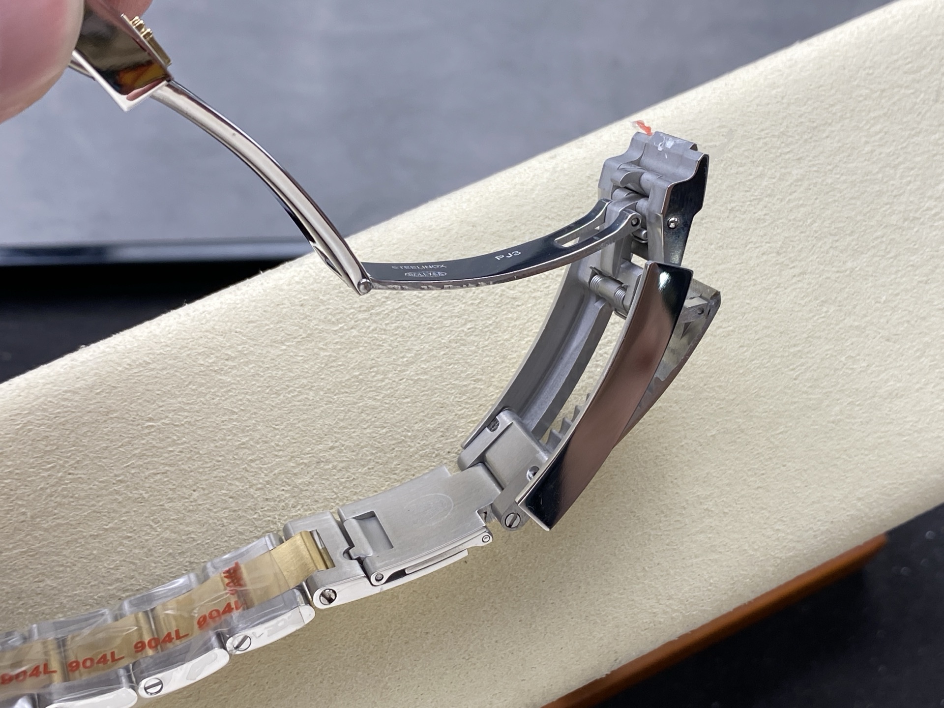 SK 劳力士SEA海使鬼王 44mm深潜型腕表 - 高透過防刮ブルーサファイアガラス