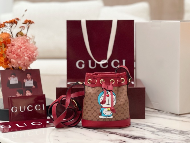 Gucci Doraemon Bucket Bag Leather Trim Crossbody, 15.5*17*5.5cm 1 Gucci Doraemon Bucket Bag Leather Trim Crossbody, 15.5*17*5.5cm