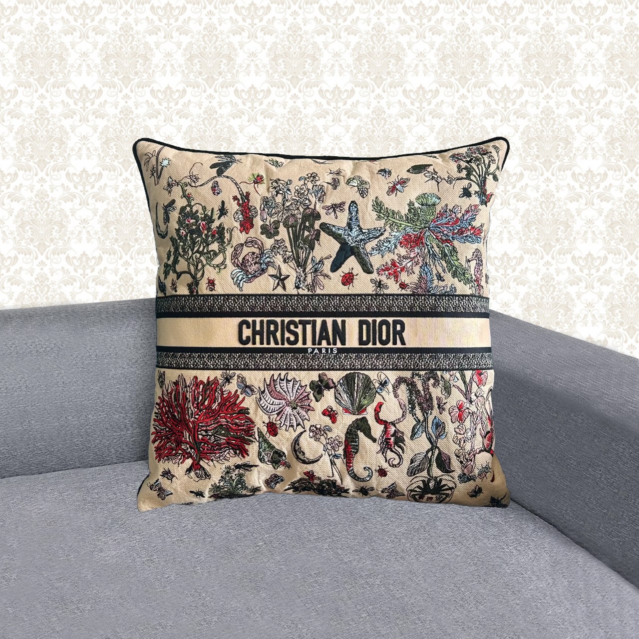 Dior Souvenir 2025 Embroidered Cushion – Luxurious Comfort and Style,50*50cm
