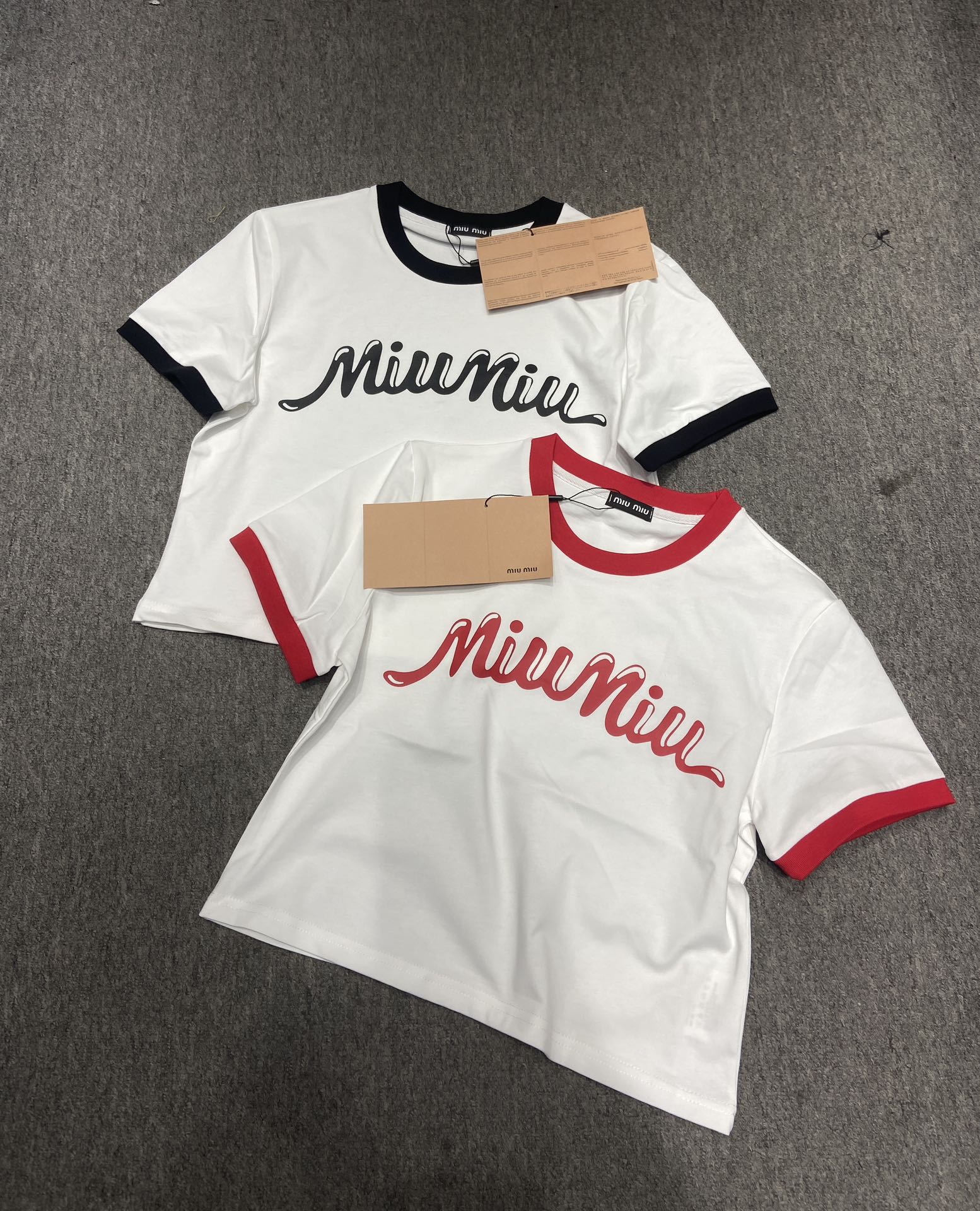 M144#Miumiu缪缪•25ss早春新拼色圆领短袖T恤✅✅✅现货 品质保证 随意对比 Size：S M L 颜色：红色
