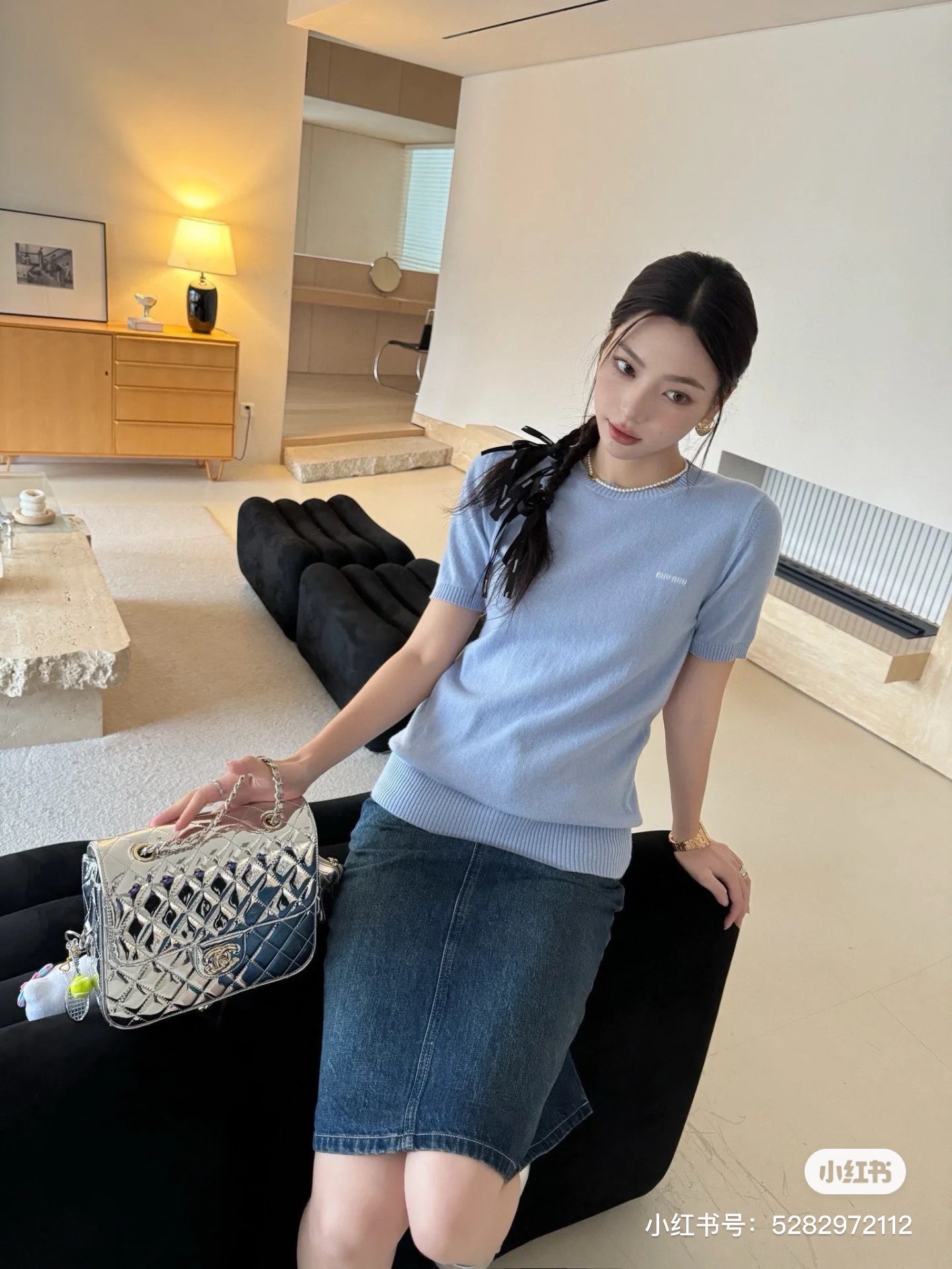 🆕 💰95
M122#Miumiu缪缪•新款现货小提花golo开衫羊毛针织短袖毛衣 ✅✅✅现货 品质保证 随意对比
Size：S M L 
颜色：咖啡 浅蓝 灰色 黑色 军绿 玫红 杏色 红色 紫色 黄色 宝蓝