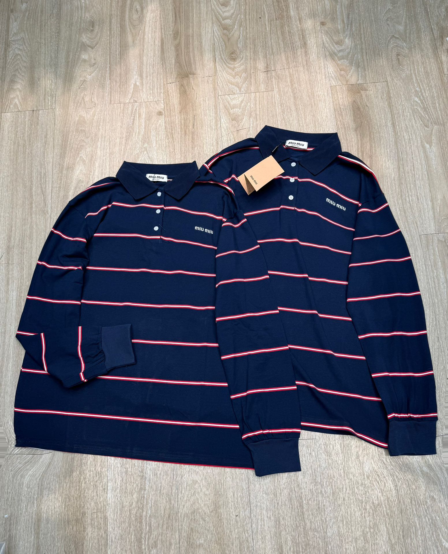 M175#Miumiu缪缪•25ss专柜同步刺绣➕对条纹的口袋长袖T恤 ✅✅✅ 专注品质 随意对比 Size：S M L 颜色：藏蓝
