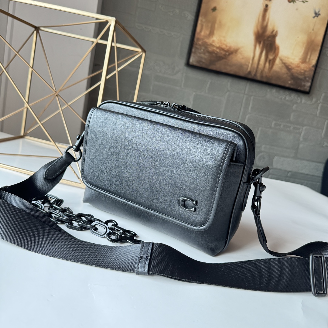 Coach 新款 CR725 CR720新款男包charter24翻盖斜挎相机包头层牛皮flat链条大号邮差包尺寸24*17*8cm