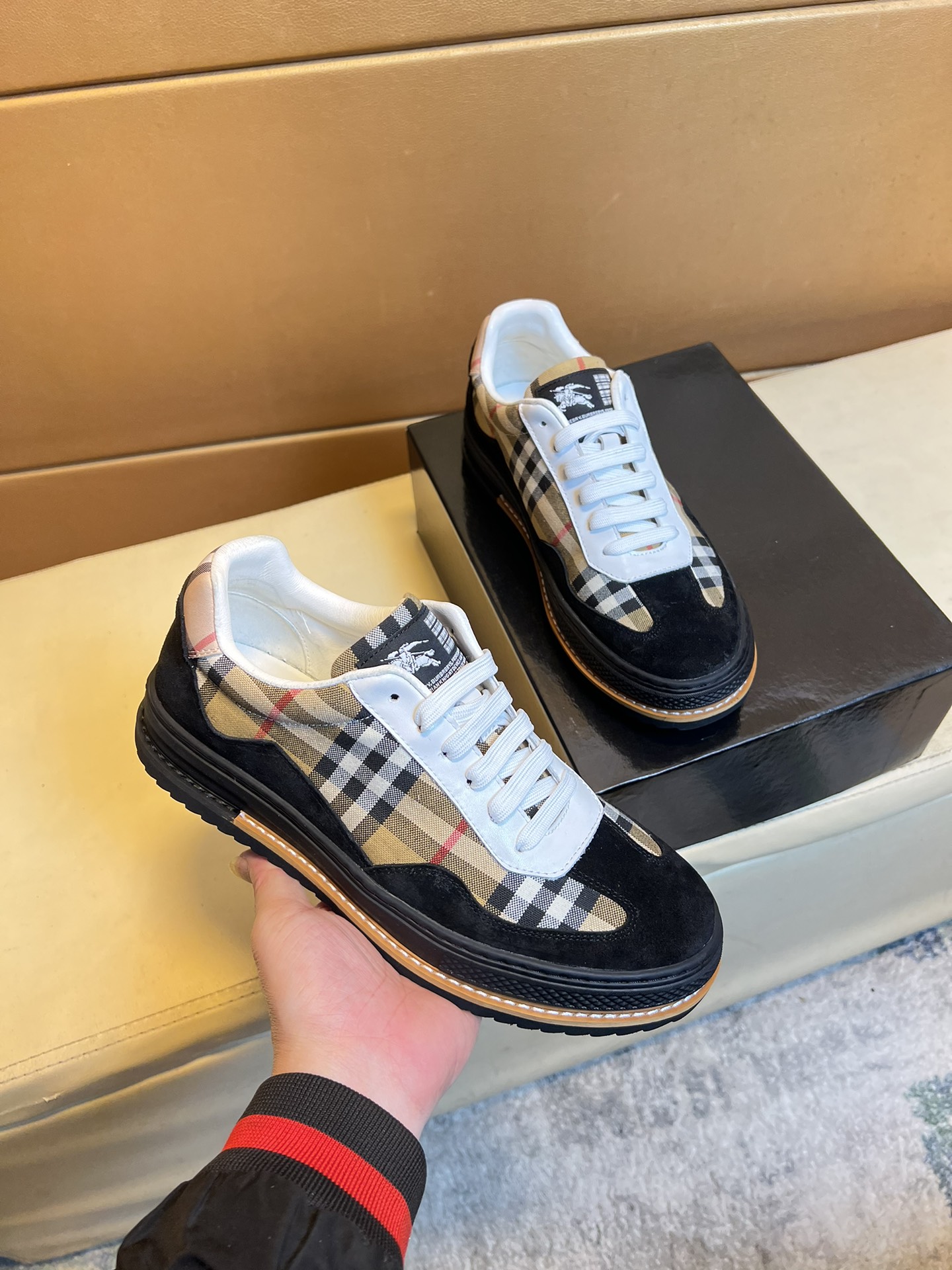 NO:278440,The top purchasing agent for men's HK counter of 