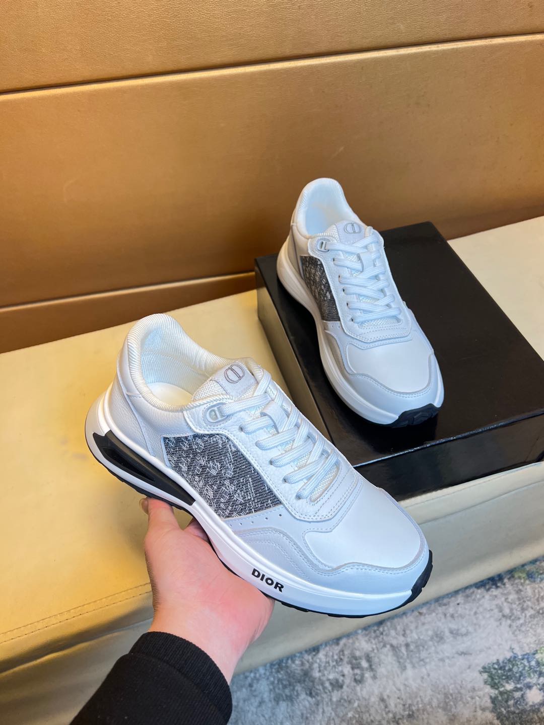 NO:270190,P original single quality exclusive first release Dior unique modern style sneakers. Casual Love original leather Sheepli (refuse to remove color and polish the feet) soles are originally specially supplied with original soles, super cool, lace-up and walking style design, super comfortable, wear-resistant, non-slip original soles. Just like the real thing is more beautiful, suitable for outdoors, perfect high-quality shoes for driving, Wei Men's shoes size 38-44,,dior,loafers,sneakers,sneakers19860909p原单品质独家首发 迪奥 独特现代风运动鞋.休闲乐福原版皮 羊里（拒绝脱色磨脚）鞋底原厂特供原版底,超酷 系带走路都带风风格设计 超舒服耐磨防滑原版底 .就好像实物拍摄实物更赞 适合户外,驾车完美高品质板鞋,伟 男鞋码数38-44,,dior,loafers,sneakers,Men's shoes