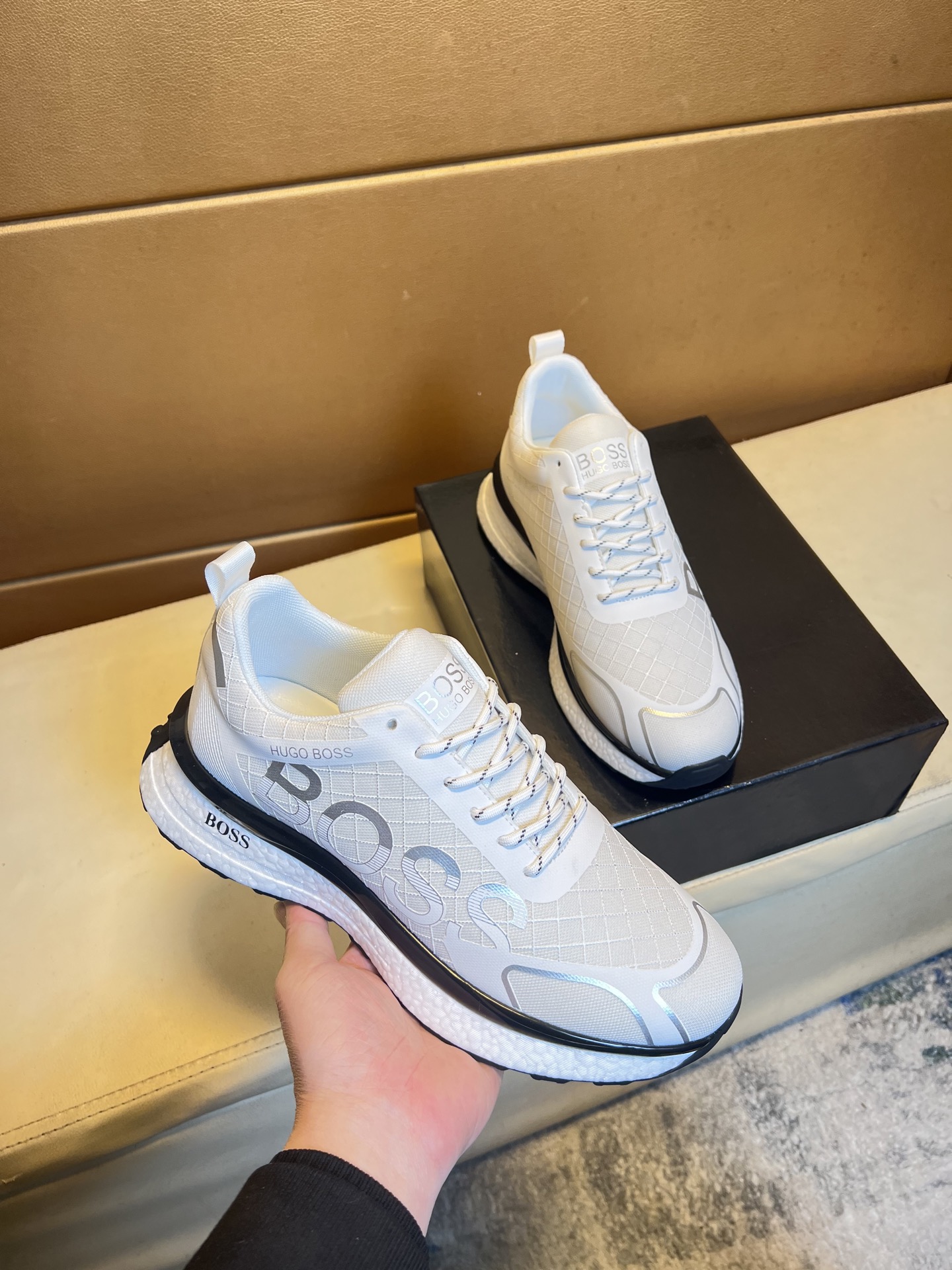 NO:274410,The top purchasing agent for men of 