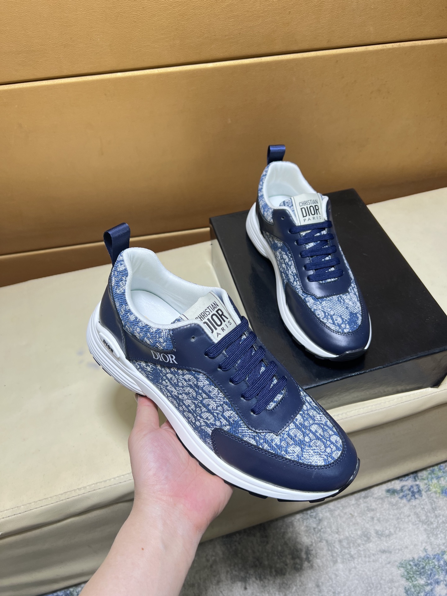 NO:345855,P original single quality exclusive first release Dior unique modern style sneakers. Casual Love original leather Sheepli (refuse to remove the color and polish the feet) soles are original, super cool, lace-up and walking with style design, super comfortable, wear-resistant, non-slip original soles. Just like the real thing is more beautiful, suitable for outdoors, perfect high-quality shoes for driving, beautiful men's shoes size 38-44,,dior,loafers,sneakers,sneakers19860909p原单品质独家首发 迪奥 独特现代风运动鞋.休闲乐福原版皮 羊里（拒绝脱色磨脚）鞋底原厂特供原版底,超酷 系带走路都带风风格设计 超舒服耐磨防滑原版底 .就好像实物拍摄实物更赞 适合户外,驾车完美高品质板鞋,美 男鞋码数38-44,,dior,loafers,sneakers,Men's shoes