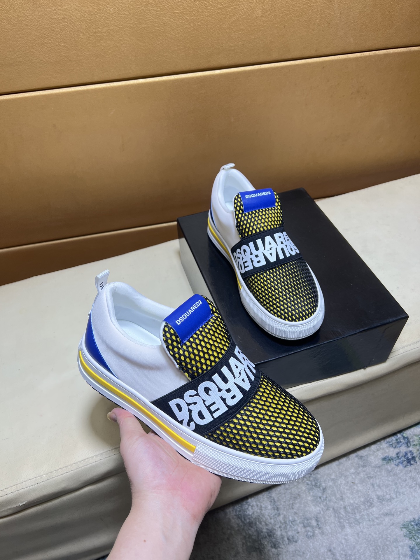 NO:345308,pD2 original single quality. ~ Unique modern style sports shoes. A must-have for casual shoes for men. Italian imported original brand, imported original leather, Yangli (refuse to remove and polish the feet) sole factory special original sole, French lazy style design, foot fitting on the original single quality, super comfortable original sole. Just like the real thing is more beautiful, high-quality shoes, men's shoes size 36-46,, sneakers19860909pD2 原单品质.～ 独特现代风运动鞋.休闲鞋潮男必备款 意大利进口原版品牌,进口原版皮,羊里（拒绝脱色磨脚）鞋底原厂特供原版底,法国懒人风格设计 贴脚 在贴原单品质 超舒服原版底 .就好像实物拍摄实物更赞 ,高品质板鞋 男鞋码数36-46,,sneakers,Men's shoes