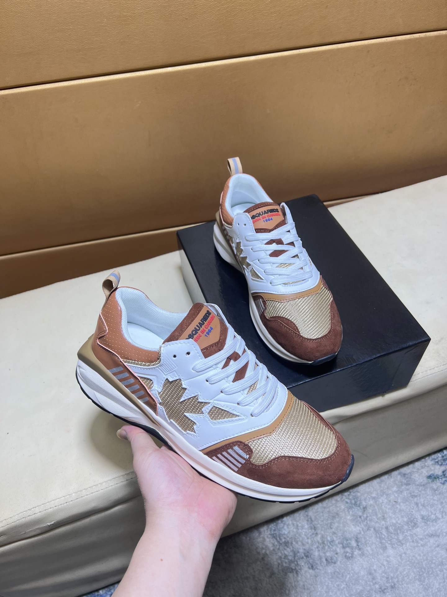 NO:345325,pD2 original single quality. ~ Unique modern style sports shoes. A must-have for casual shoes for men. Italian imported original brand, imported original leather, Yangli (refuse to remove and polish the feet) sole factory special original sole, French lazy style design, foot fitting on the original single quality, super comfortable original sole. Just like the real thing is more beautiful, high-quality board shoes Xin Men's shoes size 38-46,, sneakers19860909pD2原单品质.～ 独特现代风运动鞋.休闲鞋潮男必备款 意大利进口原版品牌,进口原版皮,羊里（拒绝脱色磨脚）鞋底原厂特供原版底,法国懒人风格设计 贴脚 在贴原单品质 超舒服原版底 .就好像实物拍摄实物更赞 ,高品质板鞋 欣男鞋码数38-46,,sneakers,Men's shoes