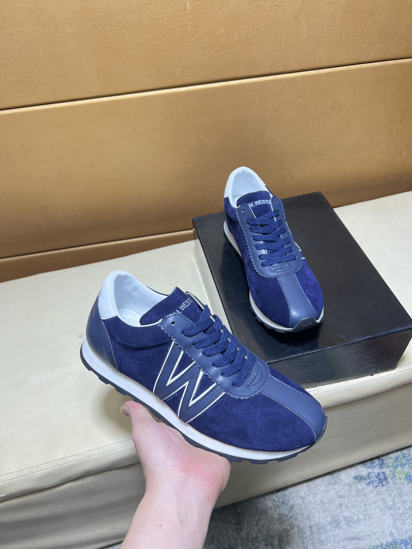 NO:345341,pJMW original single quality. ~ Unique modern style sports shoes. A must-have for casual shoes for men. Italian imported original brand, imported original leather, Yangli (refuse to remove and polish the feet) sole factory special original sole, French lazy style design, foot fitting on the original single quality, super comfortable original sole. Just like the real thing is more beautiful, high-quality shoes, men's shoes size 38-46,, sneakers19860909pJMW原单品质.～ 独特现代风运动鞋.休闲鞋潮男必备款 意大利进口原版品牌,进口原版皮,羊里（拒绝脱色磨脚）鞋底原厂特供原版底,法国懒人风格设计 贴脚 在贴原单品质 超舒服原版底 .就好像实物拍摄实物更赞 ,高品质板鞋 男鞋码数38-46,,sneakers,Men's shoes