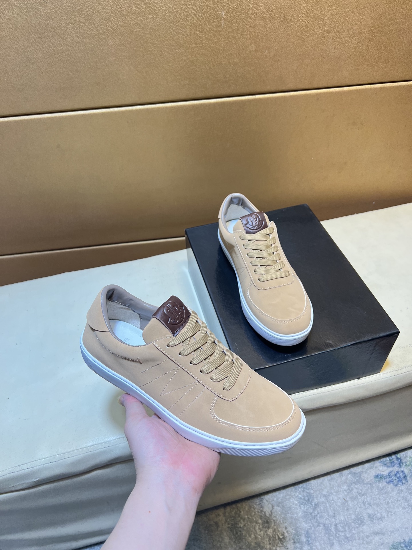 NO:557256,p Bruti's top men's HK counters are on sale at the same time. The original soles are specially provided by the original factory, and the exclusive movable soles are super comfortable. The original factory follows the order. The high-quality multi-color splicing design is exquisite and delicate in workmanship. The unique camouflage design. The details in the sheep's lining determine the quality. We only make shoes with care. You can enter and exit the counter at will. Welcome to compare. Size 38-46.19860909p 布鲁提 顶级代购男士HK专柜同步发售.鞋底原厂特供原版底,独家活动底超级舒适,原厂跟单货,高品质多色拼接设计做工精致细腻,独一无二迷彩设计,羊里细节决定品质、我们只为用心做好鞋,可随意进出专柜,欢迎对比 码数38-46,,Men's shoes