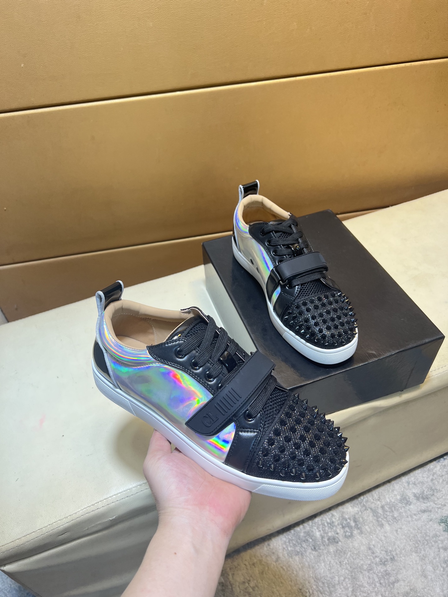 Christian Louboutin（cl男） Style Leather Men's Shoes Lookbook Reference image 1