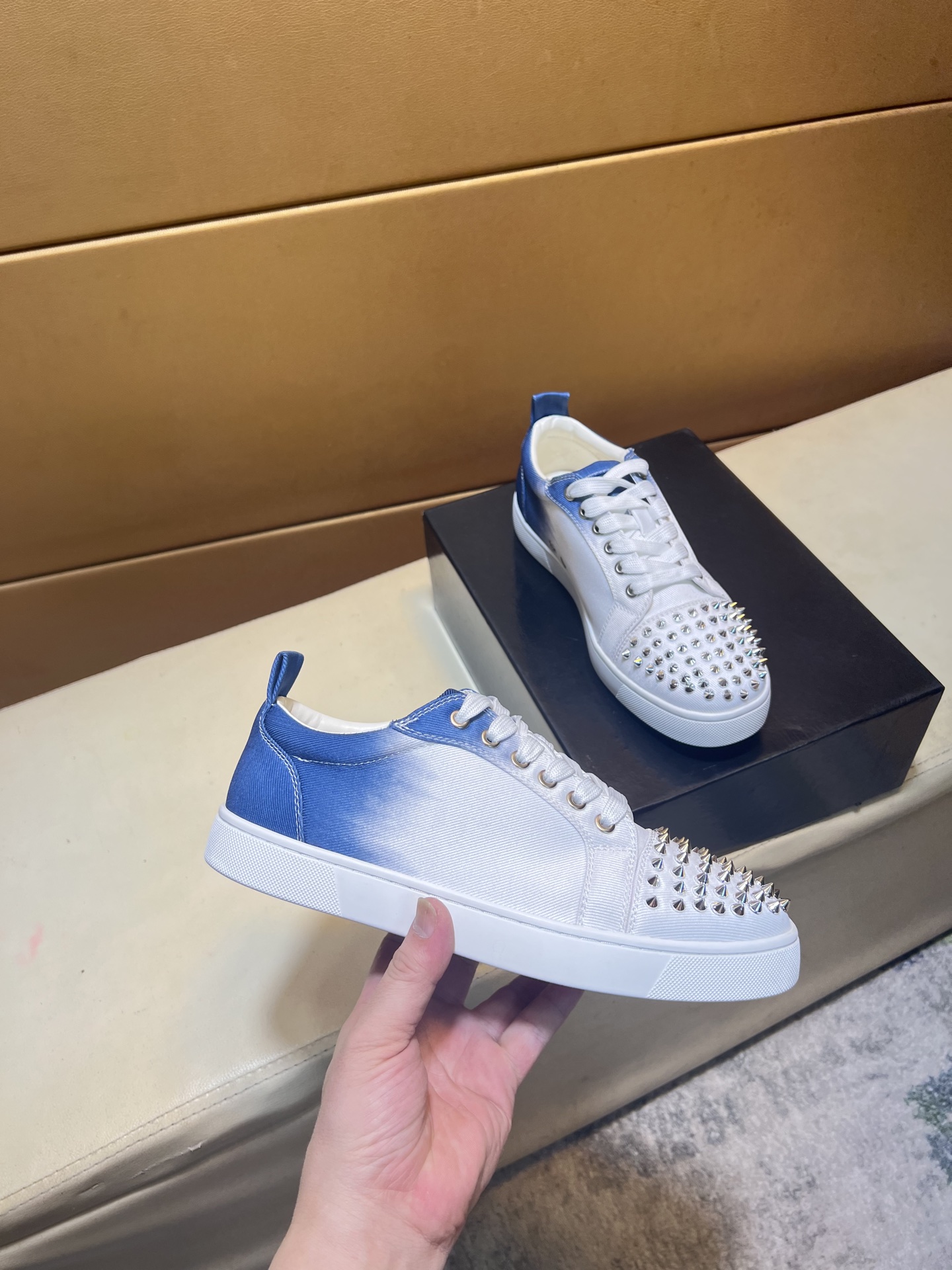 Christian Louboutin（cl男） Style Leather Men's Shoes Lookbook Reference image 2
