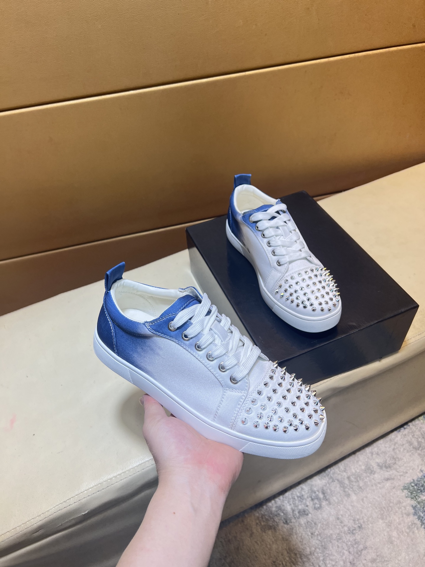 Christian Louboutin（cl男） Style Leather Men's Shoes Lookbook Reference image 1