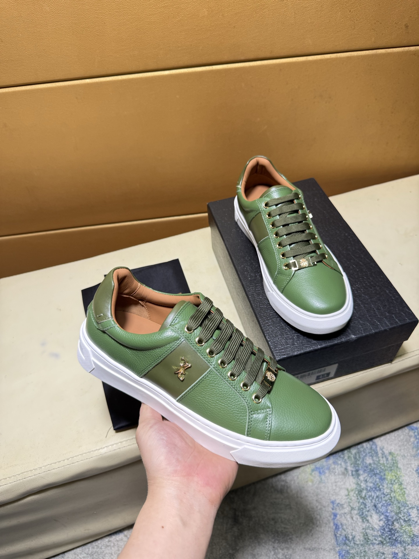 NO:783727,p 'Millionaire' top purchasing agent for men's casual shoes is on sale at the same time at the counter. The original soles are specially provided by the original factory, and the exclusive movable molded soles are super comfortable. The original factory is made with the single product, and the details determine the quality. We only make shoes with care. You can enter and exit the counter at will. Welcome to compare. The size is 38-44 (seven colors optional).19860909p《百万富翁》顶级代购男士休闲鞋专柜同步发售.鞋底原厂特供原版底,独家活动成型底超级舒适,原厂跟单货搭配制作,牛里细节决定品质、我们只为用心做好鞋,可随意进出专柜,欢迎对比 码数38-44（七色可选）,,Men's shoes