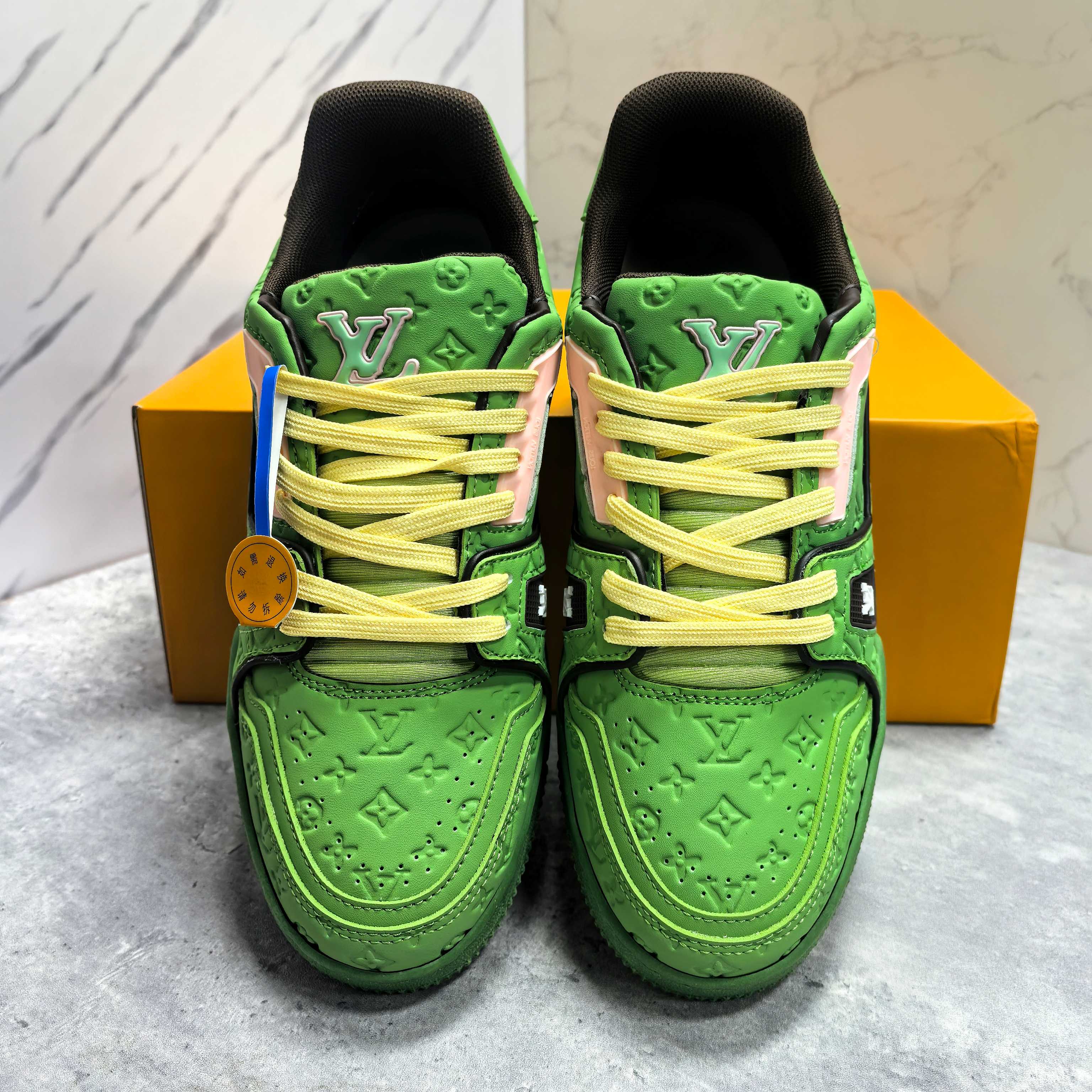 LOUIS VUITTON Trainer 牛皮低帮时尚板鞋 男女同款