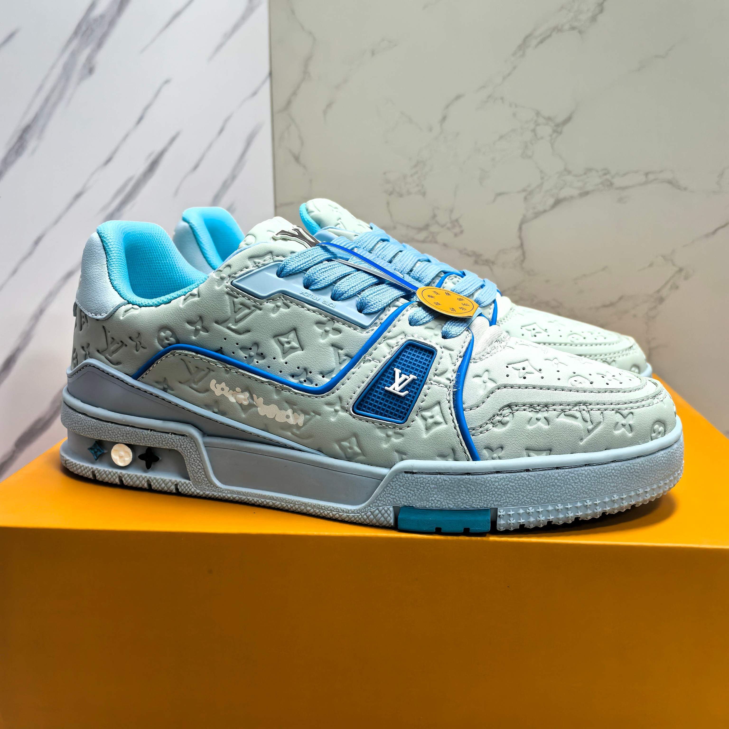 LOUIS VUITTON Trainer 牛皮 低帮 ファッションスニーカー 男女兼用