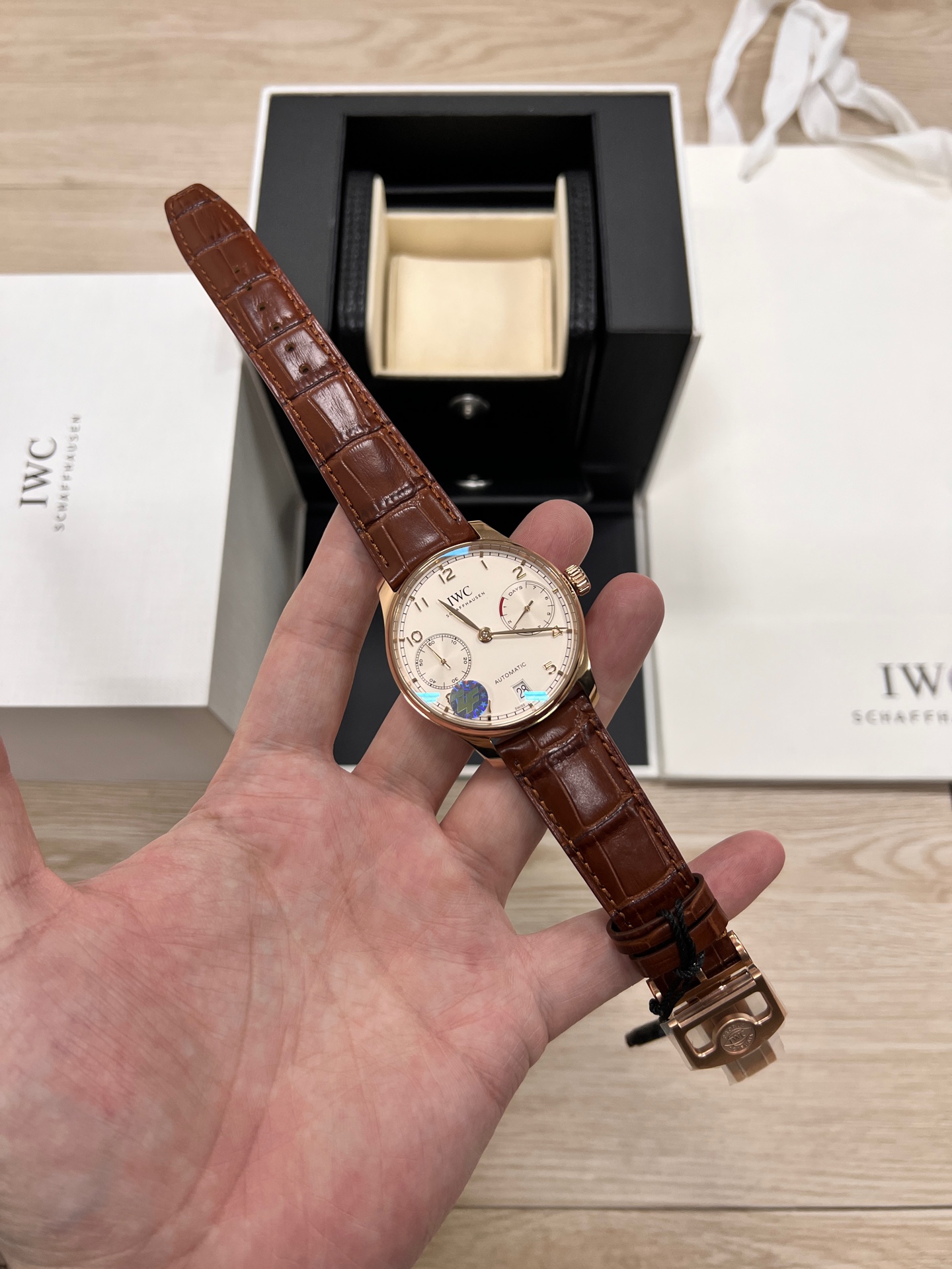 IWC 포르투기저 7 데이즈 로즈골드 남성 시계 이미지 9