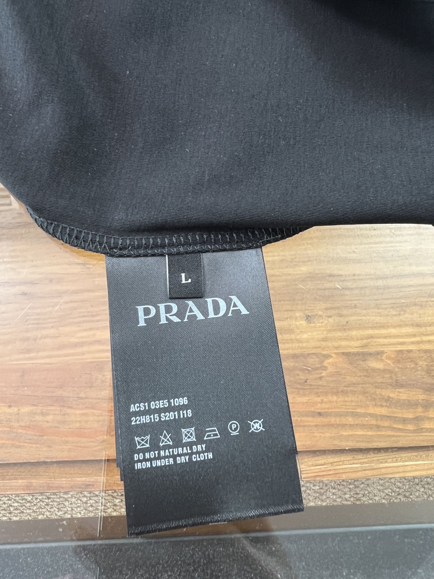 Prad*普家2024SS新款短袖圆领T恤定制190克双面匹马棉PIMA面料设计简单大方胸前经典LOGO