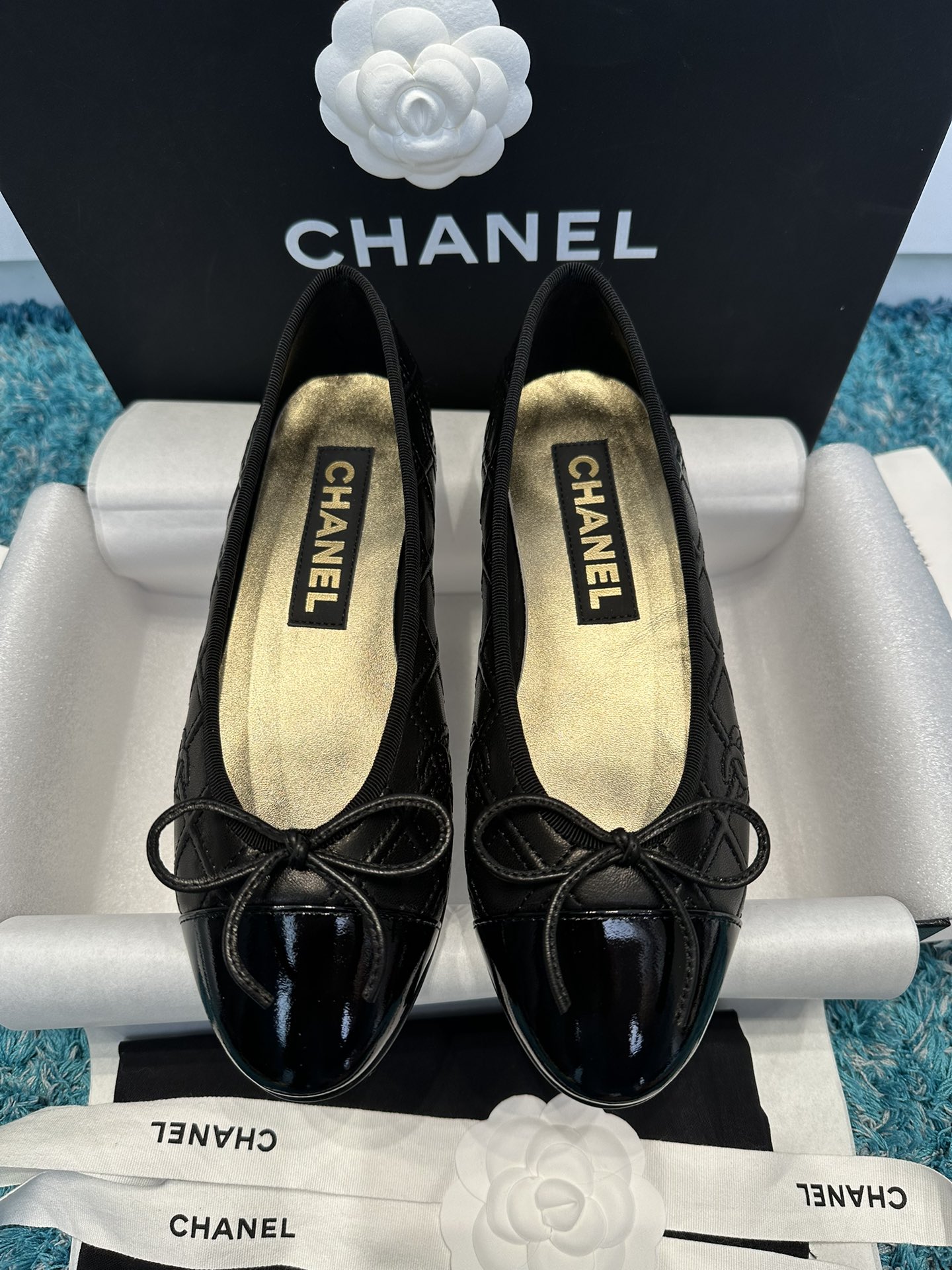 NO:263284,The originator of ballet shoes must be Grandma Xiang_The advantages that can be withdrawn when you go crazy_Great Comfort Chanel's classic color is timeless. No matter what you match it with, it is a huge and versatile. If you give it to someone, you will give it this one. It's not bad to close your eyes and you won't regret it!  !   Number of 34-43 codes [34 40 41 42 43 customized non-return and exchange], ballet shoes, chanel19860909芭蕾舞鞋的鼻祖一定非香奶奶莫属_ 在你疯狂暴走时最能提现它的优点_巨舒服 香奈儿的经典色是永不过时的 不管你拿来搭配什么都是巨百搭 如果送人你就送这款 闭着眼睛也不错 不会后悔！！  码数34-43码【 34 40 41 42 43定制不退换】,芭蕾舞鞋,chanel,Women's Shoes