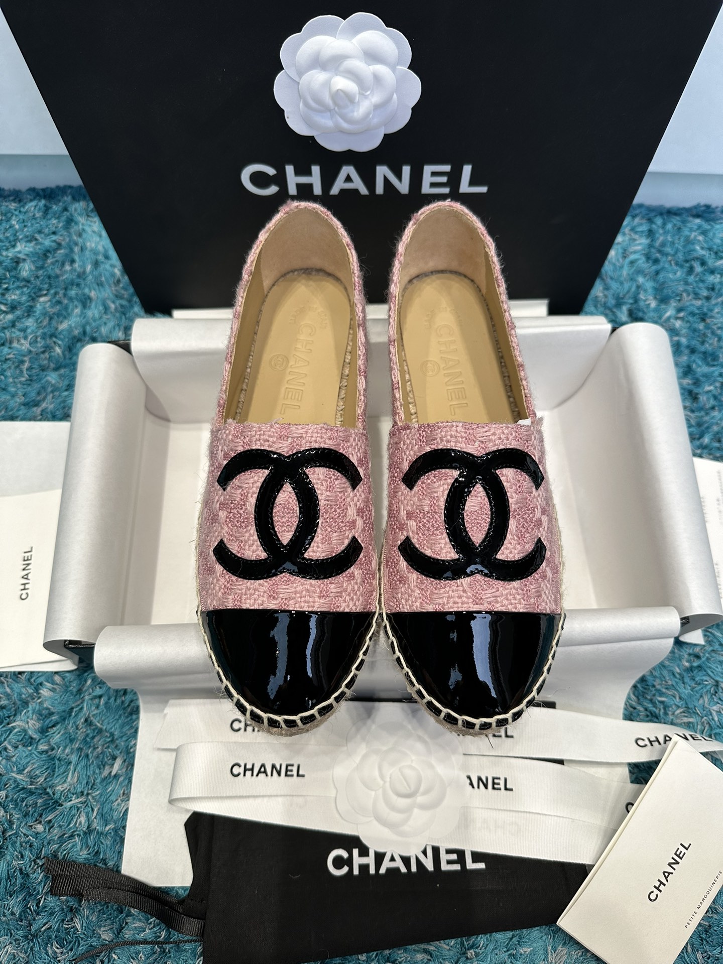 NO:724115,The tweed style with colorful weaving is super stylish. The leather lining is super soft and waxy, very comfortable!  White and stylish, high-end is not negotiable. The real thing is more beautiful, fisherman shoes, espadrilles19860909粗花呢款式 配彩色编织 超洋气 内里皮质超级软糯,很舒服！ 显白又洋气 高级没商量 实物更美丽,渔夫鞋,espadrilles,Women's Shoes