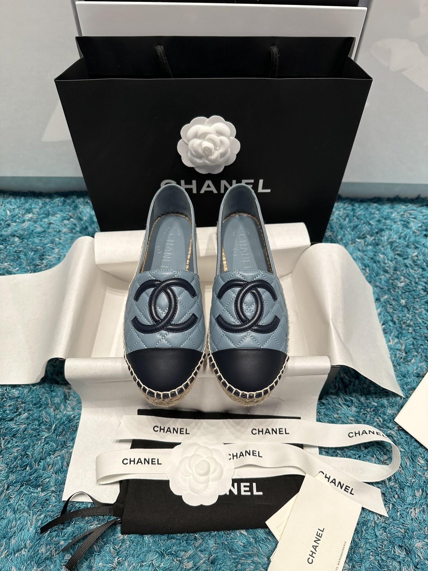 NO:724143,Whether century-old classic fisherman shoes are well made depends on the basic style. The classic style is the most test of craftsmanship and details. From the selection of canvas materials and colors to the size and position of the logo, to the density and length of the whiskers, there are precise requirements!  A conscientious and popular model. A versatile model that is definitely worth buying!!, fisherman shoes, espadrilles19860909百年经典渔夫鞋 做的好不好,就看基础款,经典款是最考验工艺点和细节点的. 从帆布的选材、色调到Logo的大小位置,到须须的疏密长短程度都是有精准的要求的！ 良心走量款.绝对值得入手的百搭款!!,渔夫鞋,espadrilles,Women's Shoes