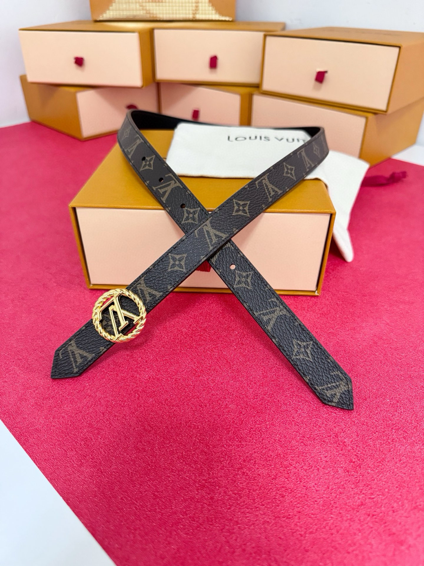 Louis Vuitton 宽度：𝟮 𝟬𝗰𝗺 LV « 配全套 原包装 » 进口 PVC拼小牛皮+精品纯铜扣 开模板正货代购级 细节做工 完美一致 高品质质量