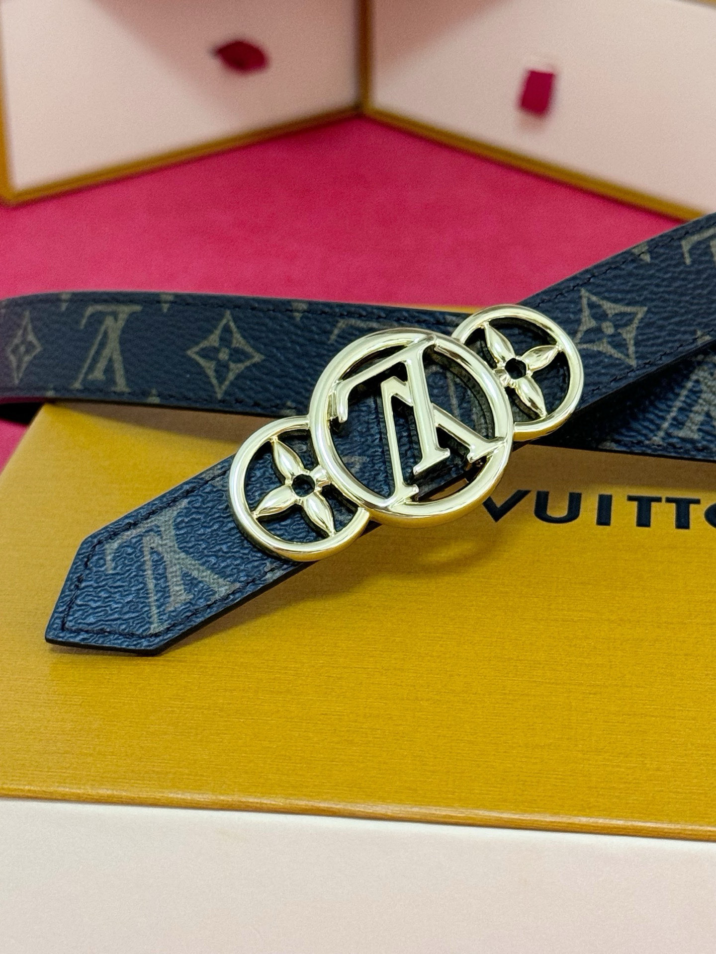 Louis Vuitton 宽度：𝟮 𝟬𝗰𝗺 LV « 配全套 原包装 » 进口 PVC拼小牛皮+精品纯铜扣 开模板正货代购级 细节做工 完美一致 高品质质量