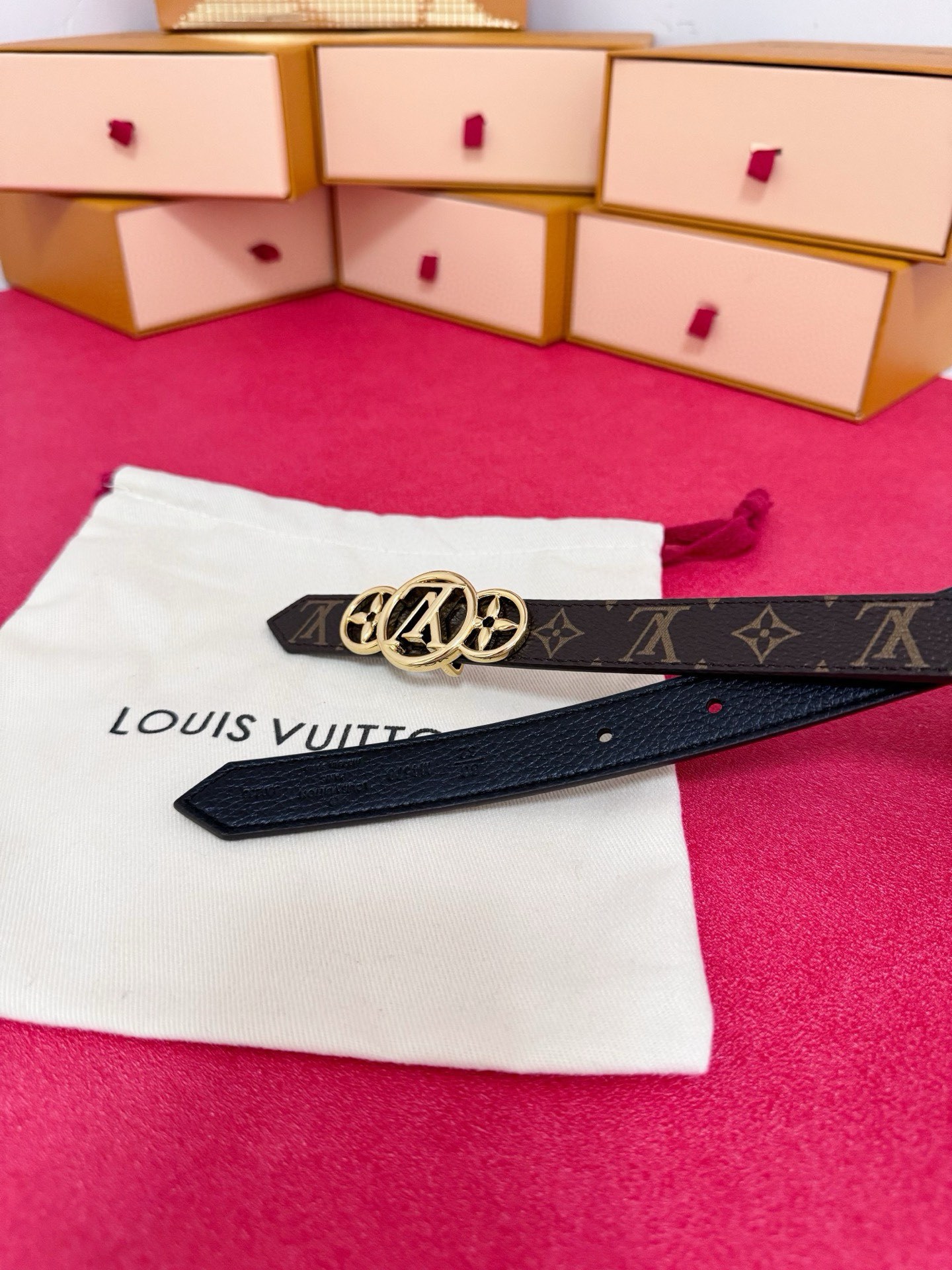 Louis Vuitton 宽度：𝟮 𝟬𝗰𝗺 LV « 配全套 原包装 » 进口 PVC拼小牛皮+精品纯铜扣 开模板正货代购级 细节做工 完美一致 高品质质量