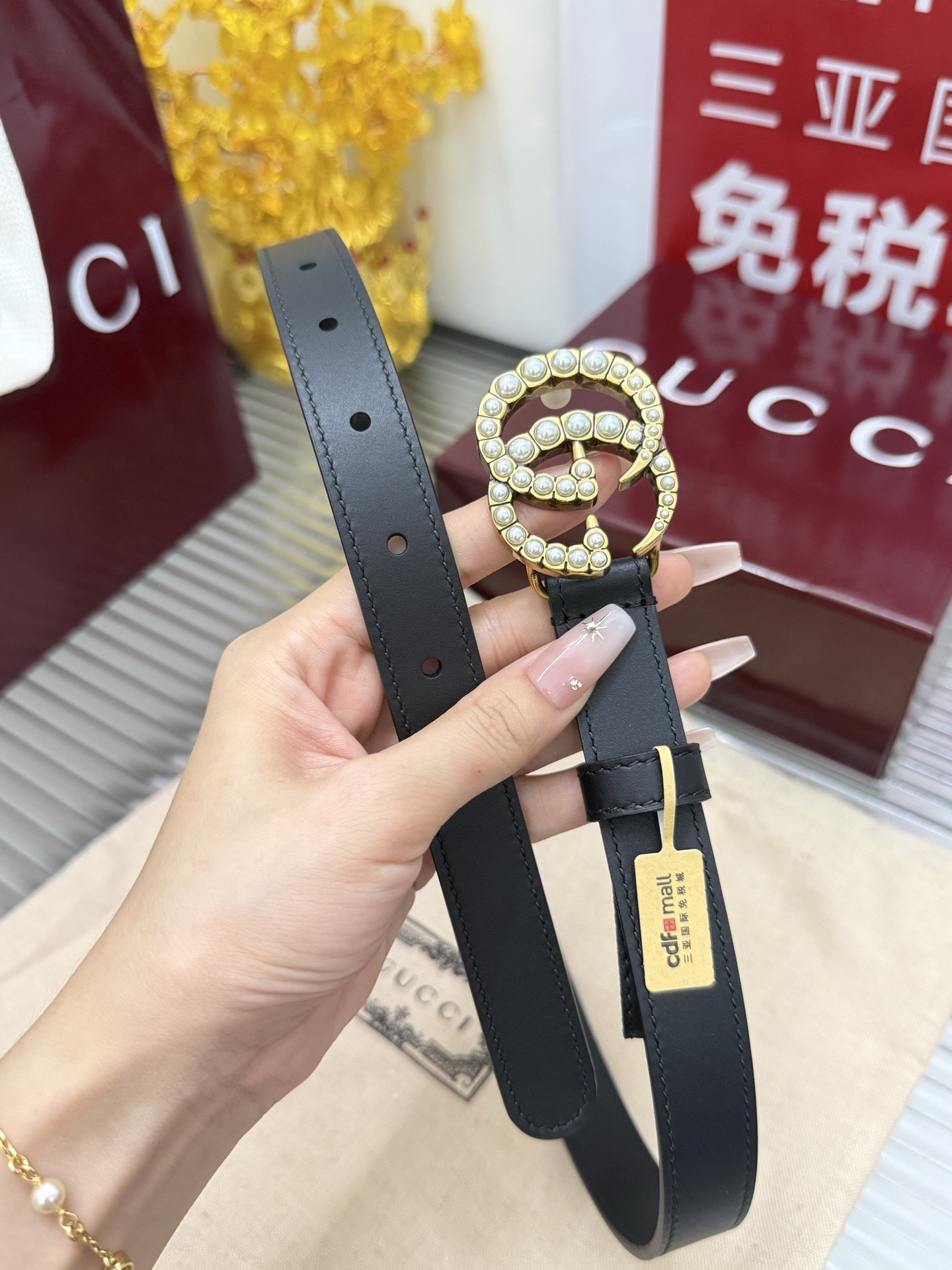 Gucci 宽度：𝟮 𝟬𝗰𝗺 古驰 Gucci « 配全套 原包装 » 小牛皮+精品纯铜镶珠牢固不掉 代购正货级 · 精细完美走线 细节 工整 高品质质量