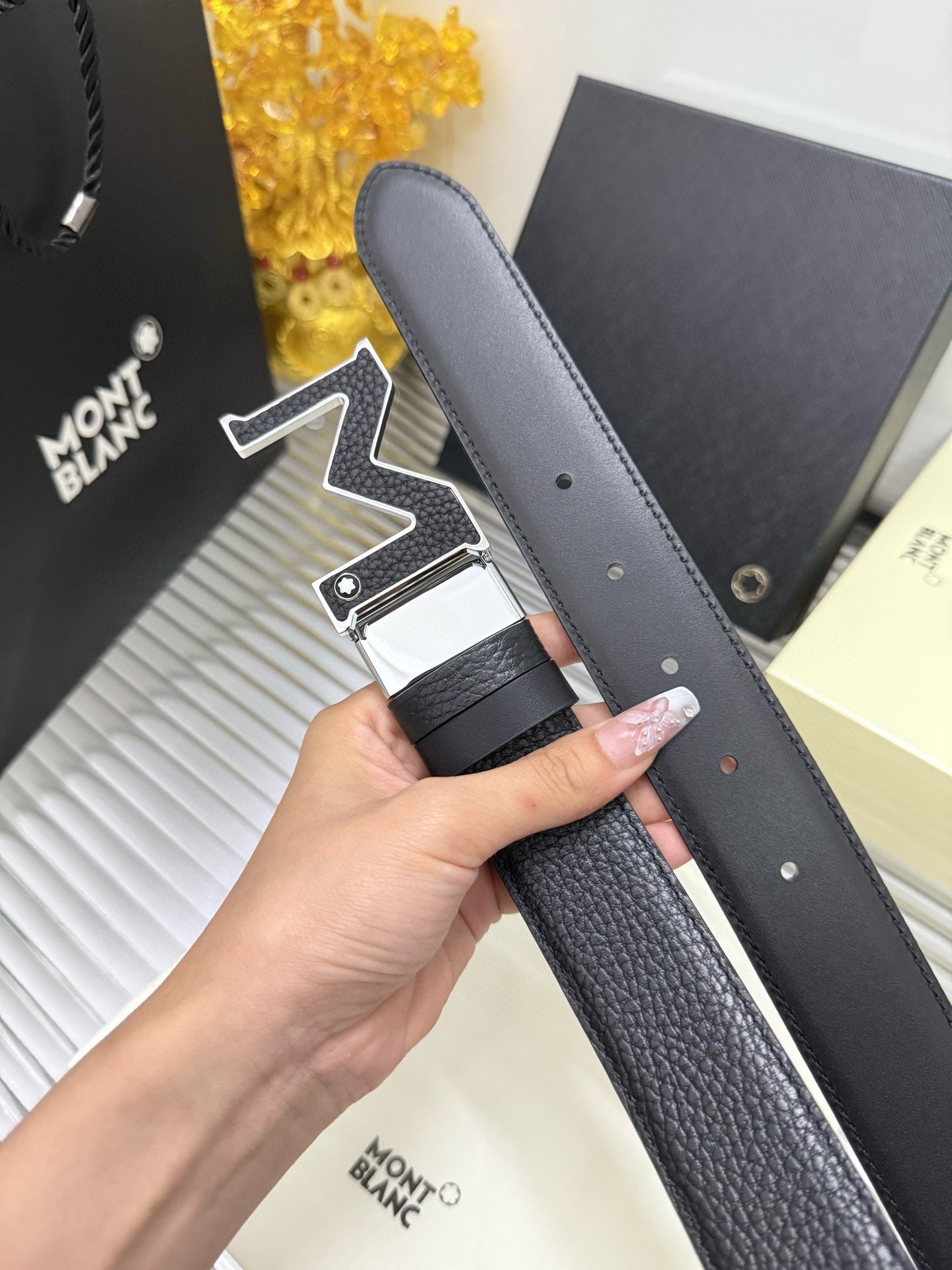 Montblanc 宽度：𝟑 𝟓𝐜𝐦 万宝龙 Montblanc« 配全套 原包装 » ㊣代 货品可验货
