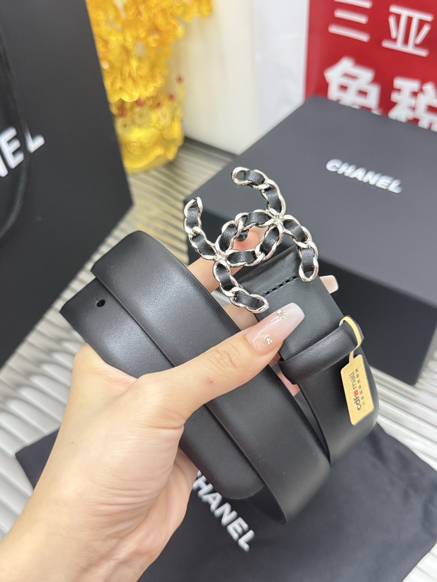 Chanel 宽度：𝟯 𝟬𝗰𝗺 小红薯 款 香奈儿 CHANEL 进口小羊皮 皮质柔软舒适孔位金属加固