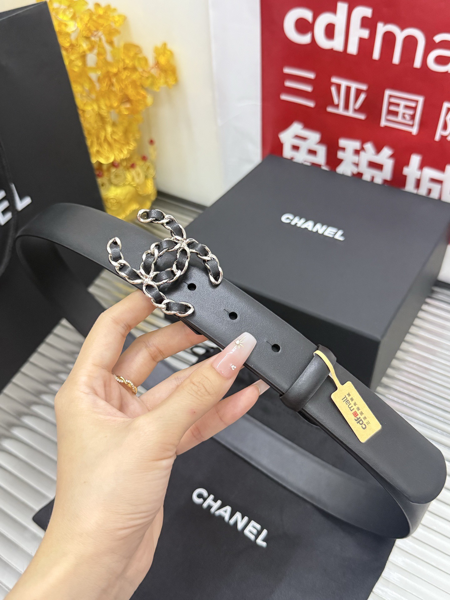 Chanel 宽度：𝟯 𝟬𝗰𝗺 小红薯 款 香奈儿 CHANEL 进口小羊皮 皮质柔软舒适孔位金属加固